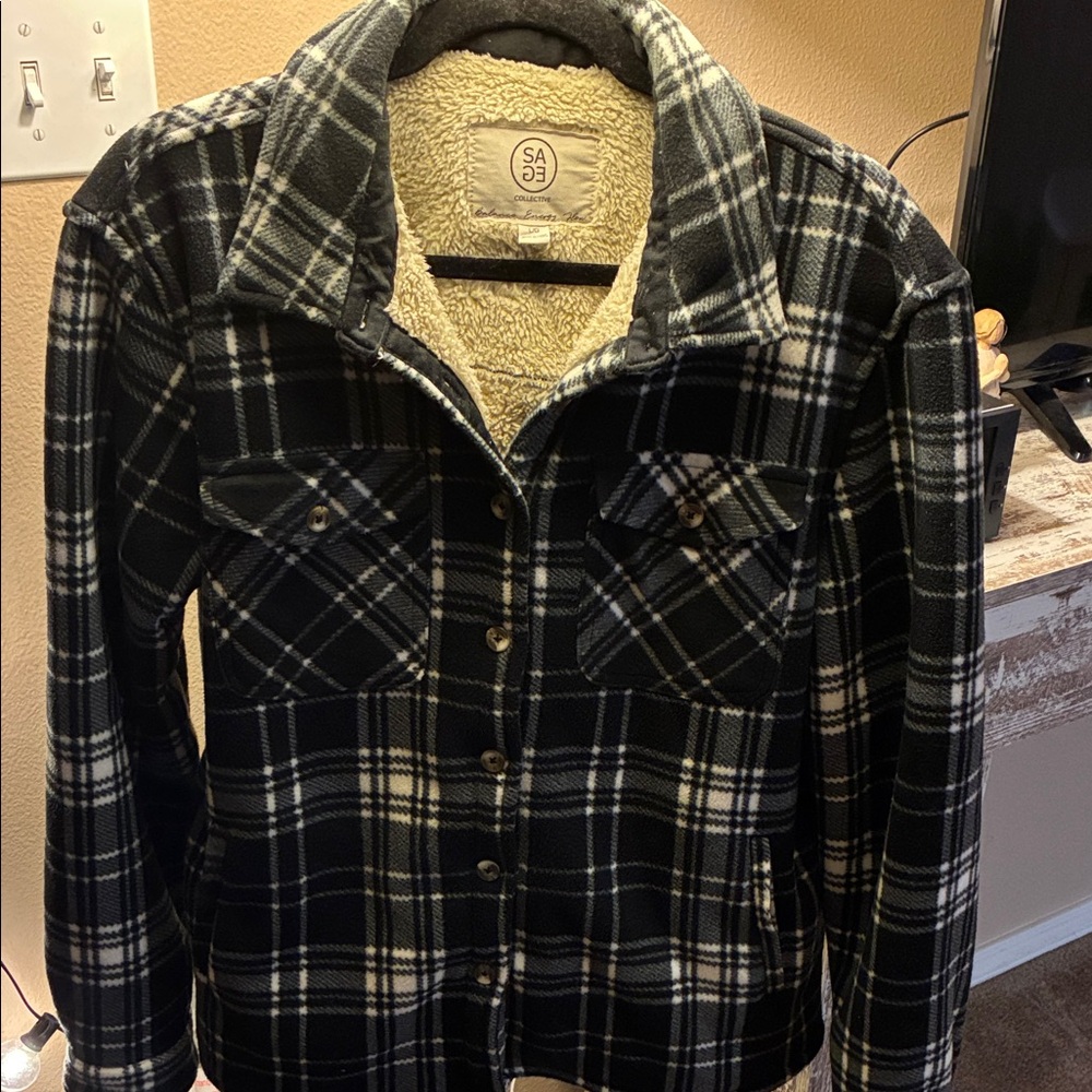 💙🖤SAGE COLLECTIVE🖤💙Sz L Teddy Bear Fleece Black&White Plaid Cozy Soft Flannel!🖤